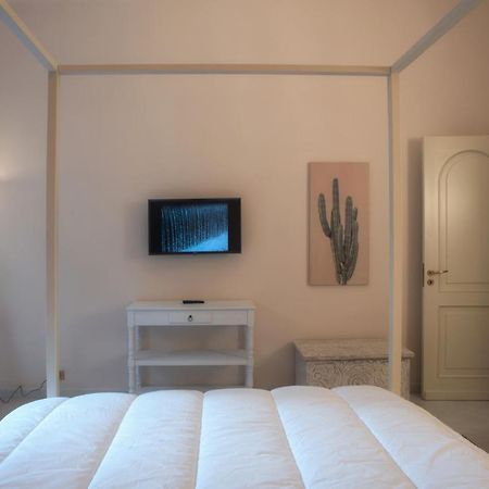 Piazza Dante Suites by Wonderful Italy Napoli Esterno foto