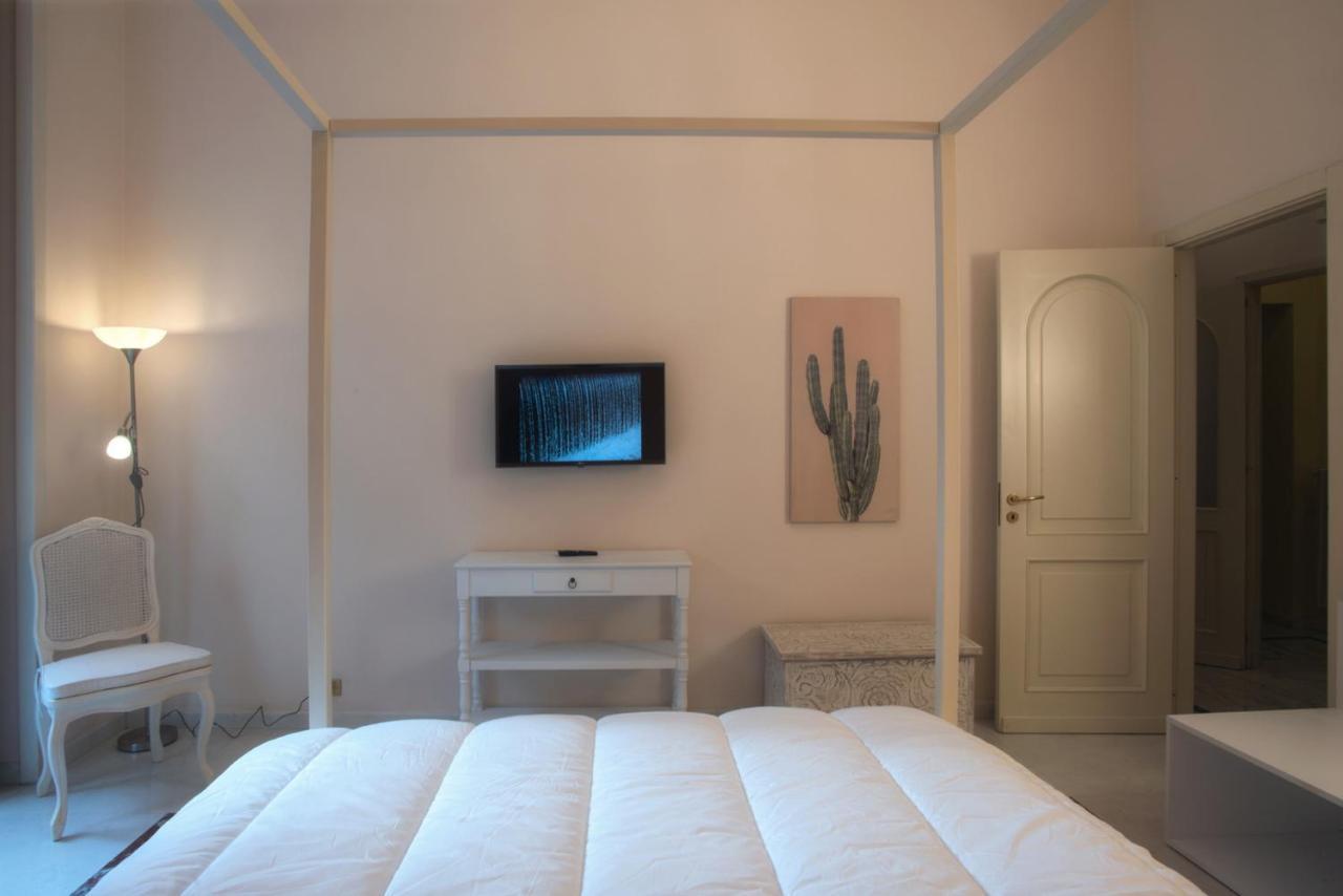Piazza Dante Suites by Wonderful Italy Napoli Esterno foto