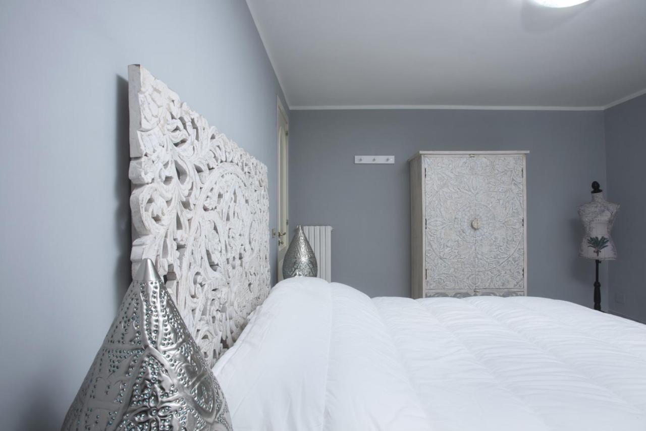 Piazza Dante Suites by Wonderful Italy Napoli Esterno foto