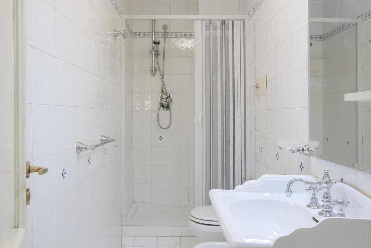 Piazza Dante Suites by Wonderful Italy Napoli Esterno foto