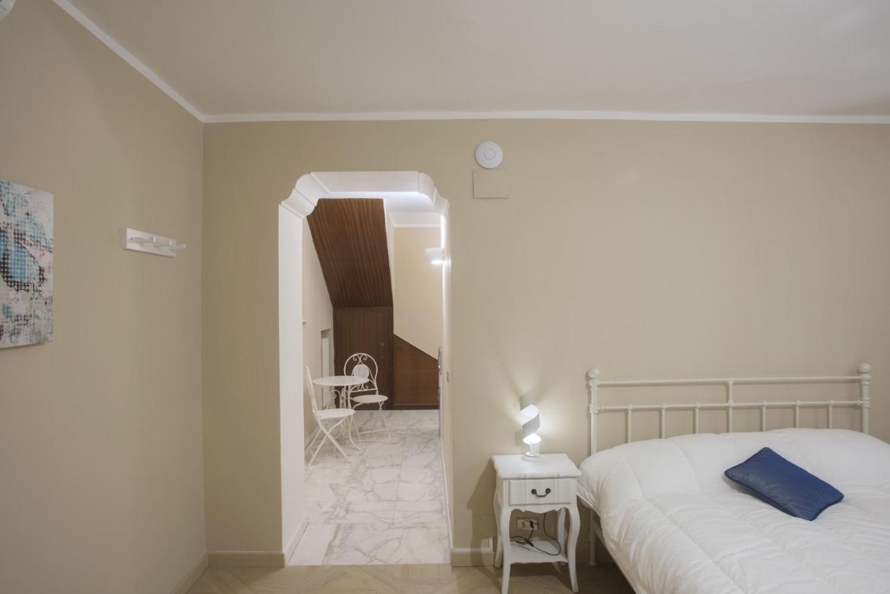 Piazza Dante Suites by Wonderful Italy Napoli Esterno foto