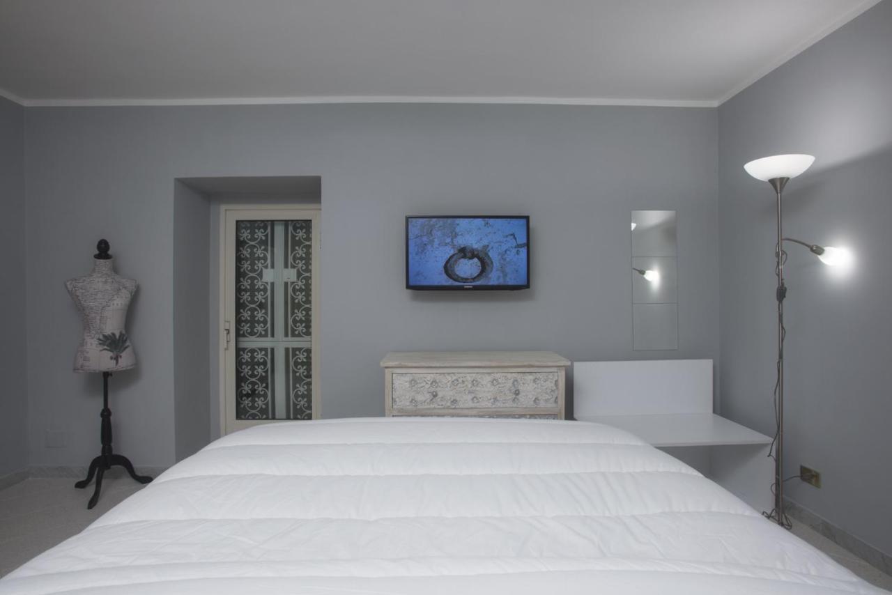 Piazza Dante Suites by Wonderful Italy Napoli Esterno foto