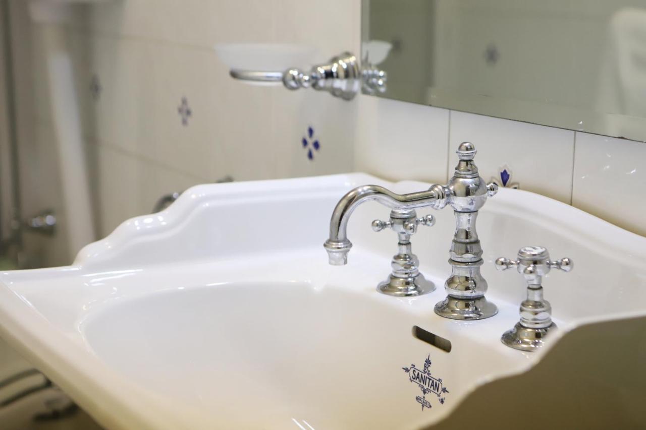 Piazza Dante Suites by Wonderful Italy Napoli Esterno foto